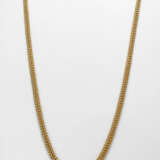 Klassisches Gold-Collier Gelbgold, gest. 750. Flac… - photo 1