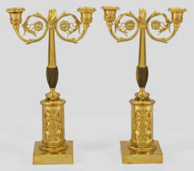 Paar Empire-Leuchter 2-flg.; Bronze, feuervergolde…