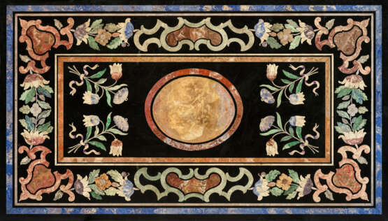 Großer Louis XVI-Tisch mit Scagliolaplatte Holz, w… - фото 2