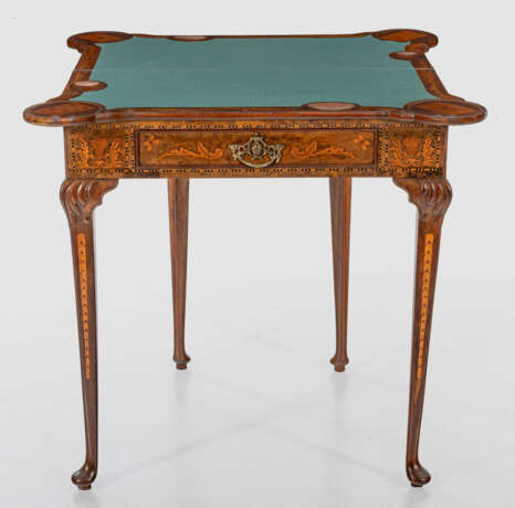 Barock-Spieltisch Nussbaum und Nussbaummaser, mass… - Foto 2