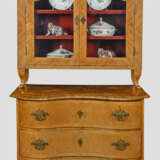 Barock-Aufsatzkommode Nussbaum, furniert. Gerader,… - фото 1