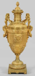 Große Napoleon III-Vase Bronze, vergoldet. Über ge…