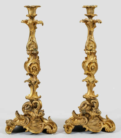 Paar große Napoleon III-Kerzenleuchter 1-flg.; Bro… - фото 1