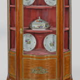 Salonvitrine im Louis XV-Stil Mahagoni, furniert. … - photo 1