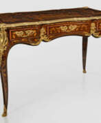 Мебель. Repräsentatives Bureau plat im Louis XV-Stil Nussb…