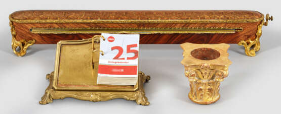 Belle Epoque-Schreibunterlage Rosenholz, furniert … - Foto 1