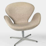 Swan Chair von Arne Jacobsen Aluminiumgu… - photo 1
