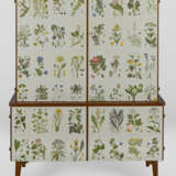 Mid Century-Schrank mit "Nordens Flora"-… - Foto 1