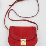 Schultertasche von MCM Erdbeerrotes Kalb… - photo 1