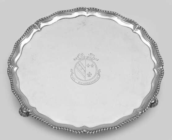 Georg III-Salver mit Wappen Sterlingsilb… - фото 1