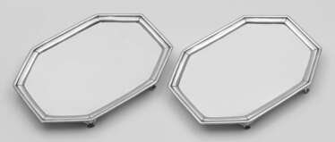 Paar Georg III-Salver Sterlingsilber. Au…