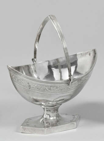 Kleiner Georg III-Henkelkorb Sterlingsil… - фото 1