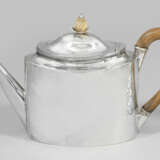 Georg III-Teekanne Sterlingsilber. Ovale… - photo 1