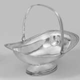 Biedermeier-Henkelkorb Silber. Auf ovale… - photo 1