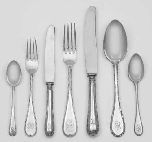 Besteckkonvolut mit Perlranddekor Silber… - photo 1