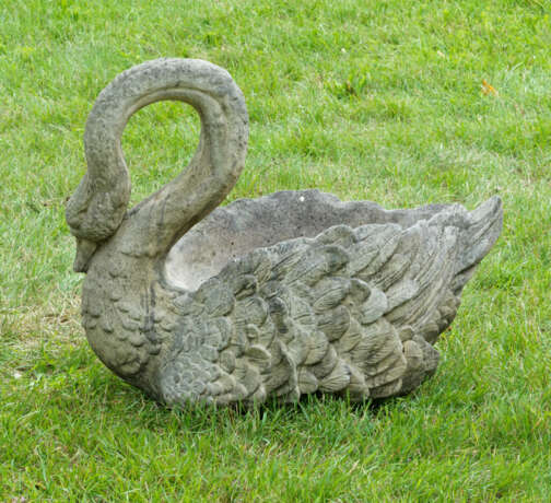 Skulpturale Pflanzschale Guss. Tief gemu… - photo 1