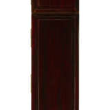 A MAGNIFICENT PAIR OF FINELY-CARVED `HUNDRED ANTIQUES` ZITAN COMPOUND CABINETS AND HATCHESTS - Foto 3