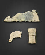 Edelsteine. THREE JADE CARVINGS