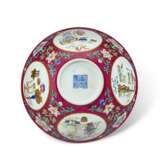 A FAMILLE ROSE RUBY-GROUND SGRAFFIATO `MEDALLION` BOWL - photo 6