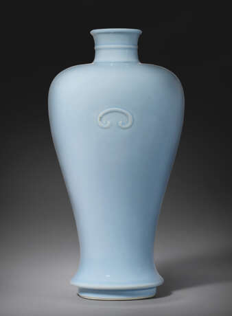 A VERY RARE CLAIR-DE-LUNE-GLAZED MEIPING - photo 5