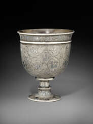 A FINELY ENGRAVED SILVER STEM CUP