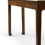 A VERY RARE HUANGHUALI FLUSH-SIDED CORNER-LEG TABLE - photo 6