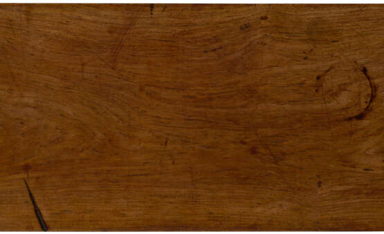 A VERY RARE HUANGHUALI FLUSH-SIDED CORNER-LEG TABLE - photo 8