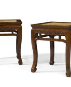 Стулья. A RARE PAIR OF HUANGHUALI &#39;CABRIOLE-LEG&#39; STOOLS