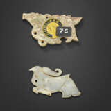 TWO JADE BIRD PENDANTS - photo 2