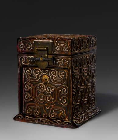 A RARE GURI LACQUER SEAL CHEST - Foto 1