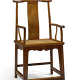 A PAIR OF HUANGHUALI `OFFICIAL`S HAT` ARMCHAIRS - photo 2