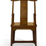 A PAIR OF HUANGHUALI `OFFICIAL`S HAT` ARMCHAIRS - photo 4