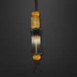 TWO EARLY JADE BEADS - photo 2