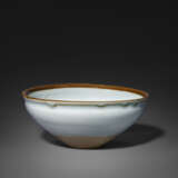 A BAISHE CONICAL `MOON AND PRUNUS` TEA BOWL - фото 2