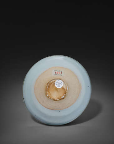 A BAISHE CONICAL `MOON AND PRUNUS` TEA BOWL - фото 4