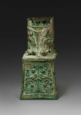A RARE BRONZE AXLE CUFF - photo 3