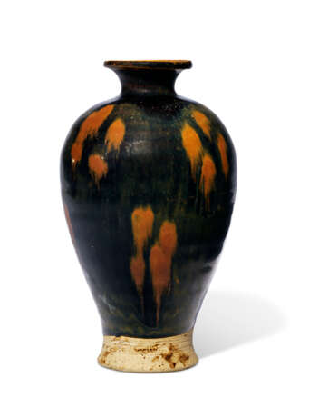 A CIZHOU-TYPE RUSSET-SPLASHED BLACK-GLAZED VASE, MEIPING - photo 1