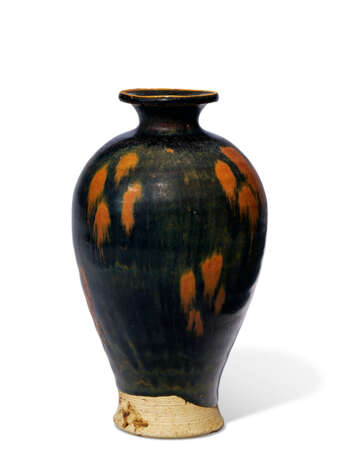 A CIZHOU-TYPE RUSSET-SPLASHED BLACK-GLAZED VASE, MEIPING - photo 2