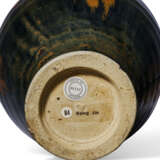 A CIZHOU-TYPE RUSSET-SPLASHED BLACK-GLAZED VASE, MEIPING - photo 6