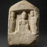 A WHITE MARBLE BUDDHIST STELE - photo 7