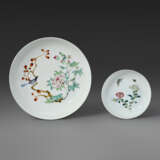 A FAMILLE ROSE `BIRD AND FLOWER` DISH - Foto 1