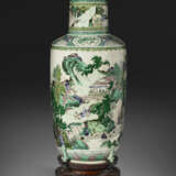 A RARE SUSANCAI FAMILLE VERTE BISCUIT ROULEAU VASE - фото 1