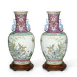 A PAIR OF VERY LARGE FAMILLE ROSE `QUAIL` VASES - photo 2