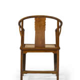 A PAIR OF HUANGHUALI HORSESHOE-BACK ARMCHAIRS - photo 4