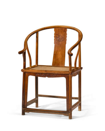 A PAIR OF HUANGHUALI HORSESHOE-BACK ARMCHAIRS - photo 6