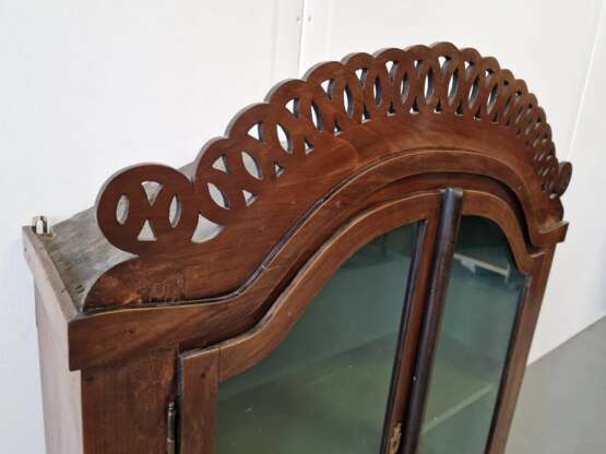 Large Biedermeier style wall cabinet Красное дерево - фото 7