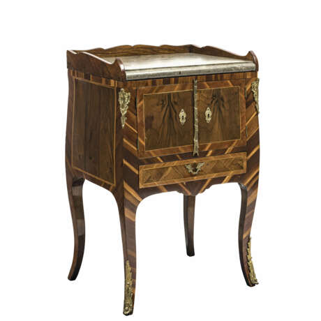 A cabinet (bedside table) - фото 1