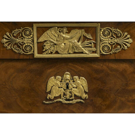 A commode - фото 5