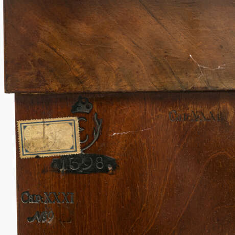 A bedside table - фото 3