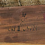 A pair of fauteuils en gondole - photo 4